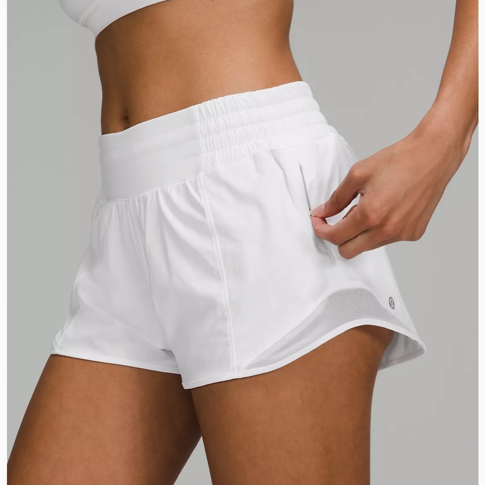 Lululemon Hotty Hot High-Rise Lined Short 2.5"